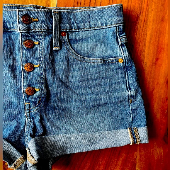 Madewell • High-Rise Button Fly Denim Shorts - Picture 6 of 6
